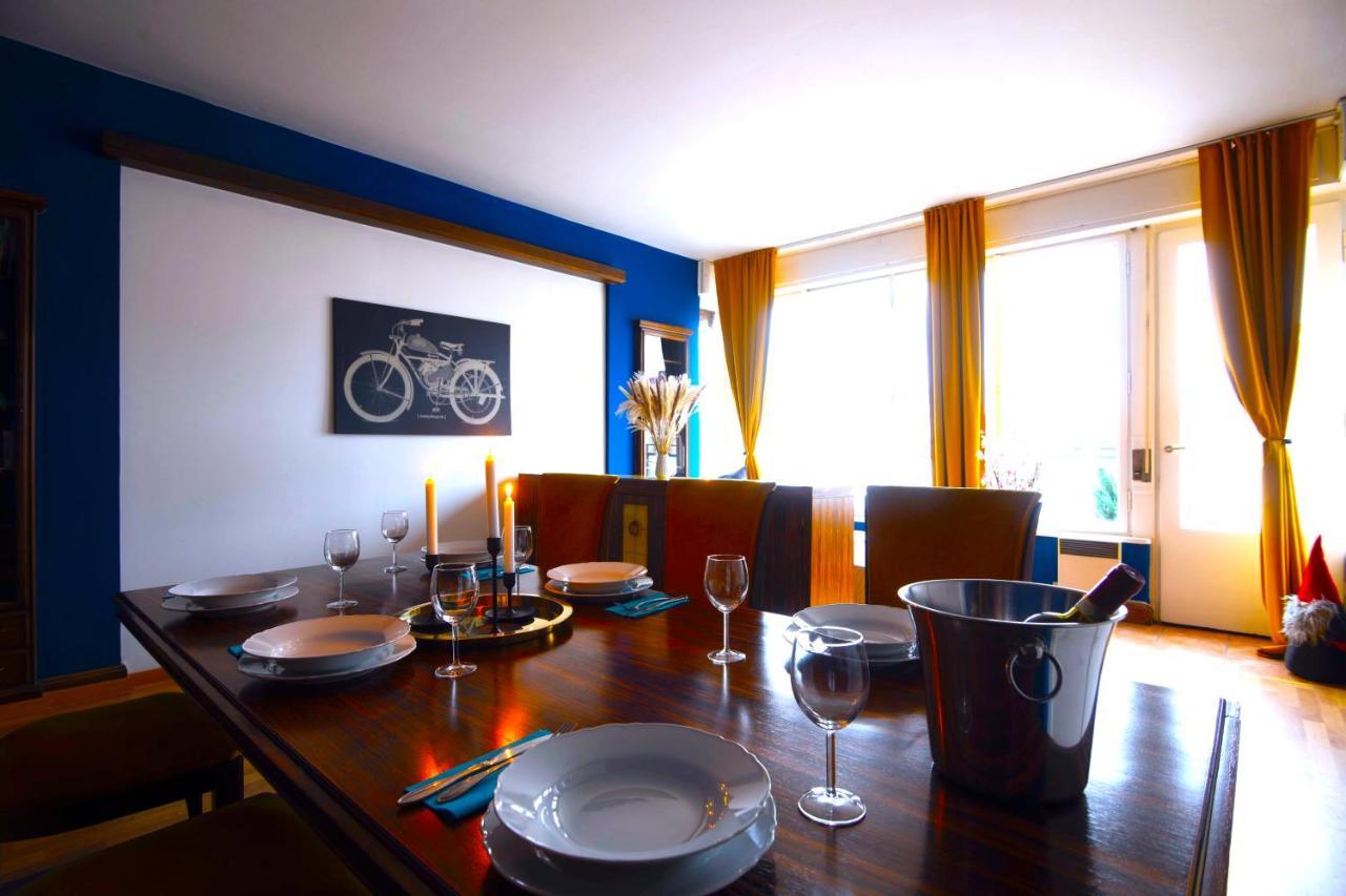 Waterfront River Side Roof - Terrace With View Apartment Prague